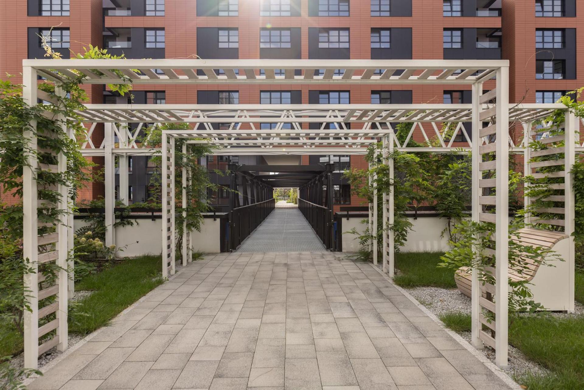 Solidarnosc Three Bedrooms & Garden Apartment 格但斯克 外观 照片