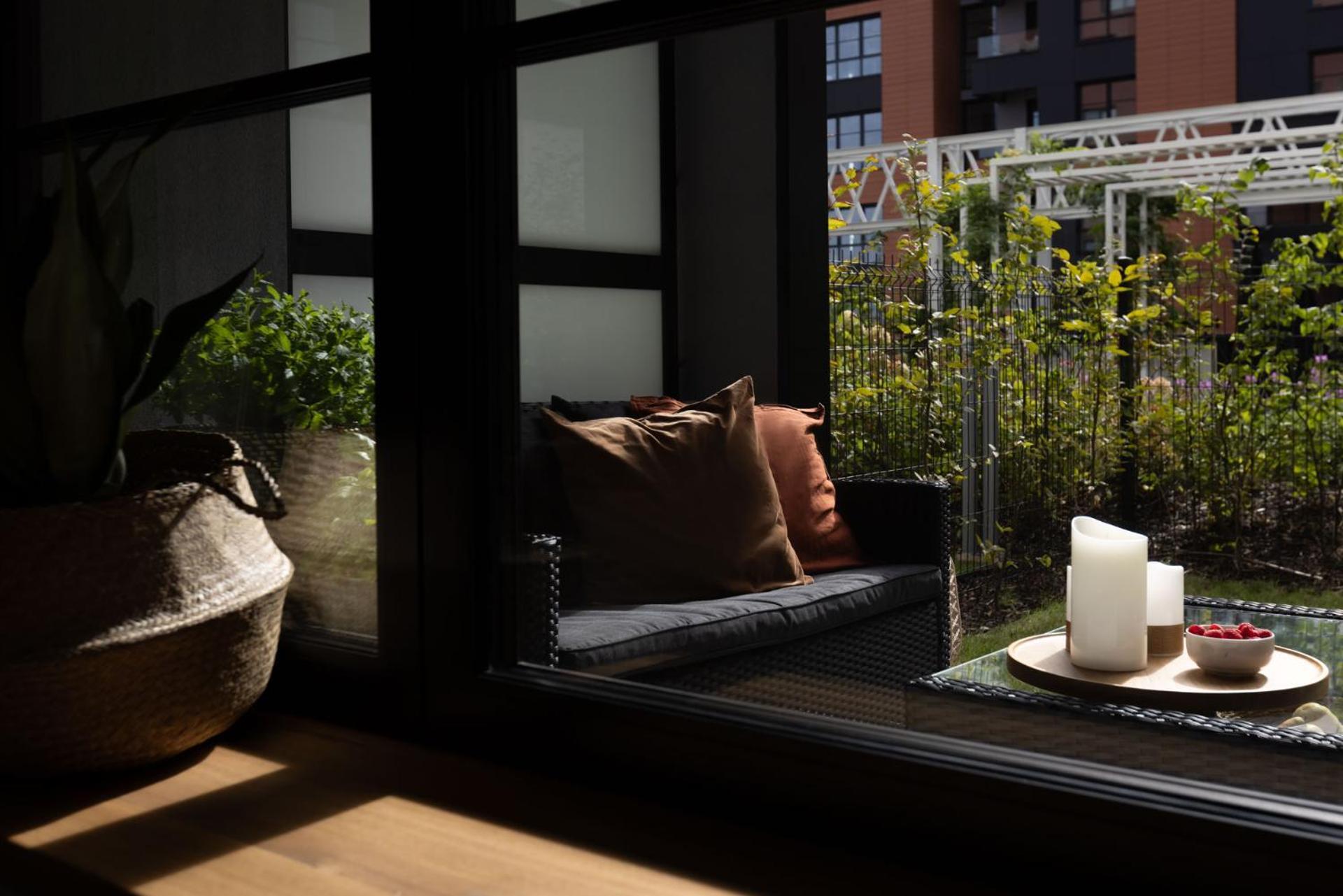 Solidarnosc Three Bedrooms & Garden Apartment 格但斯克 外观 照片
